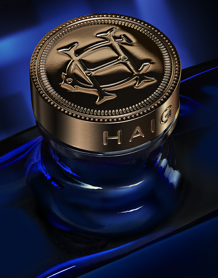 Phase One IQ140 sample photo. Beverage photo of haig club whisky cap photo by brian kaldorf photography