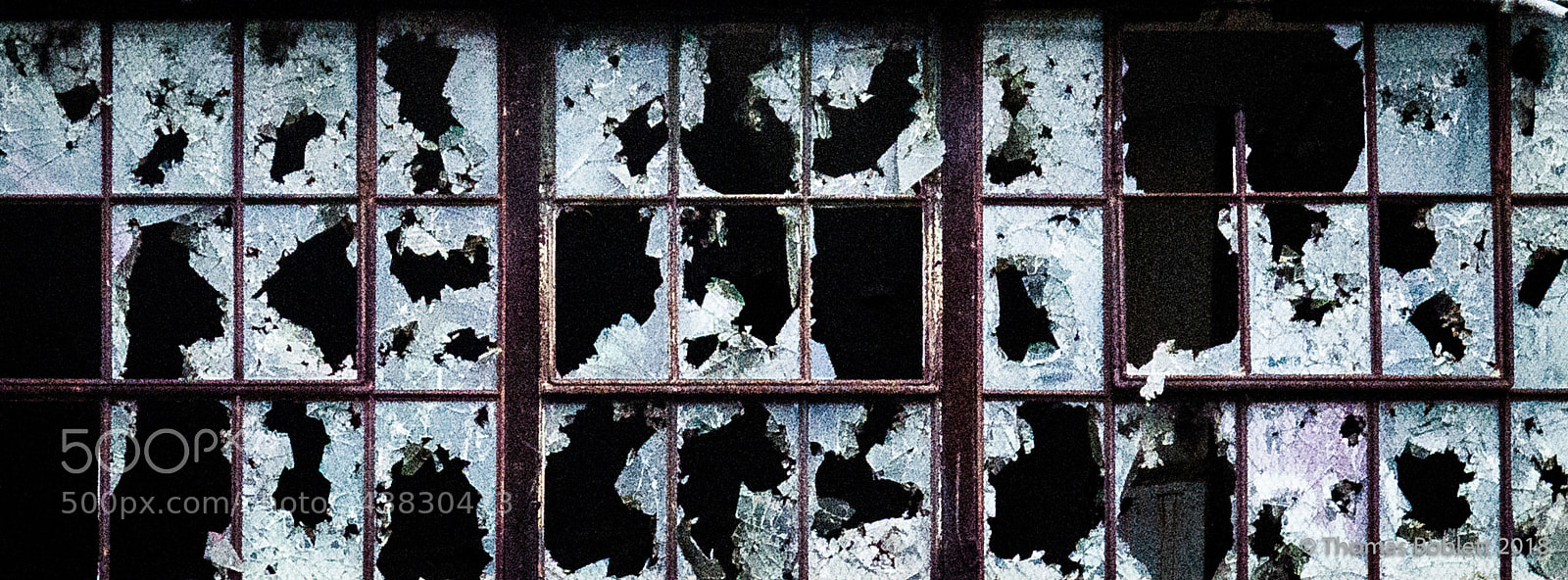 Canon PowerShot G16 sample photo. Shattered photography