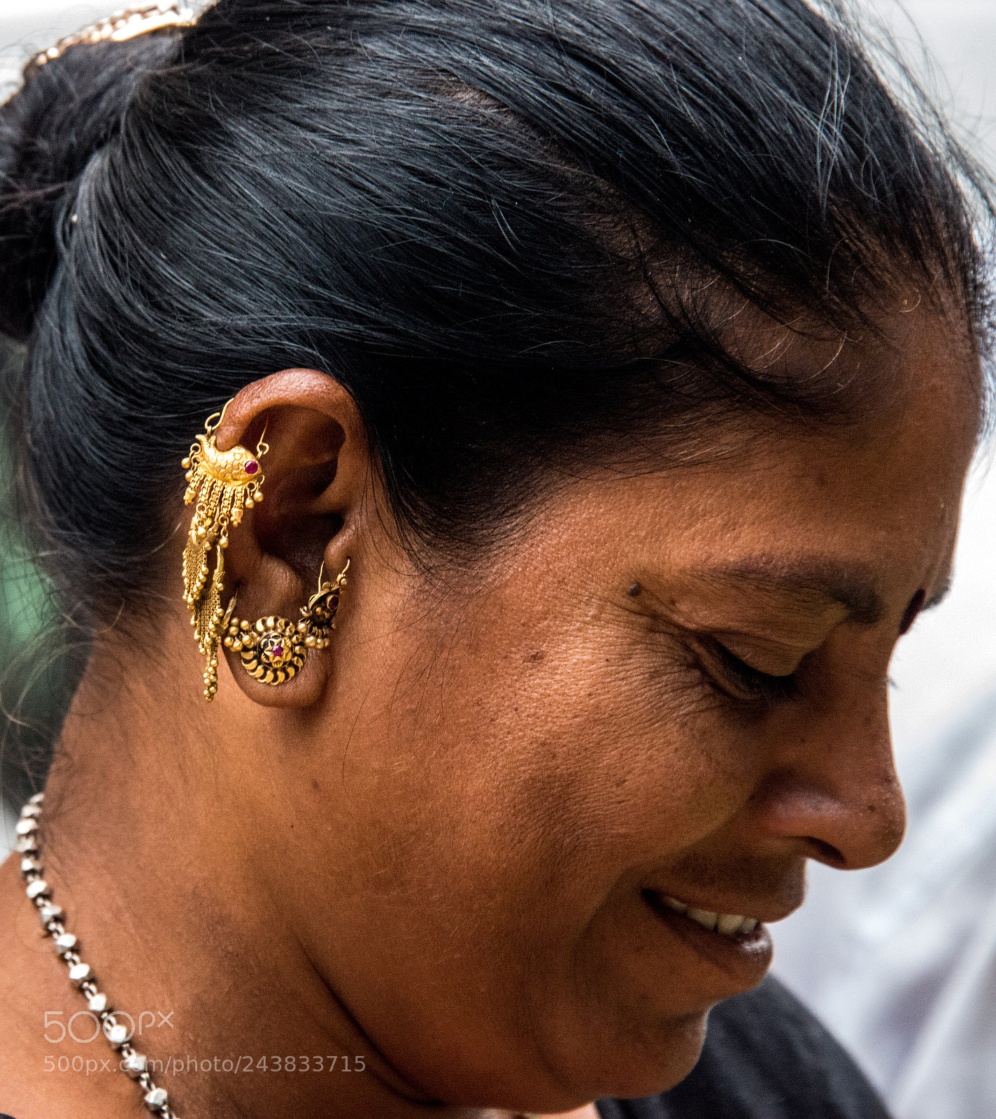Nikon D800 sample photo. Amazing earings photography