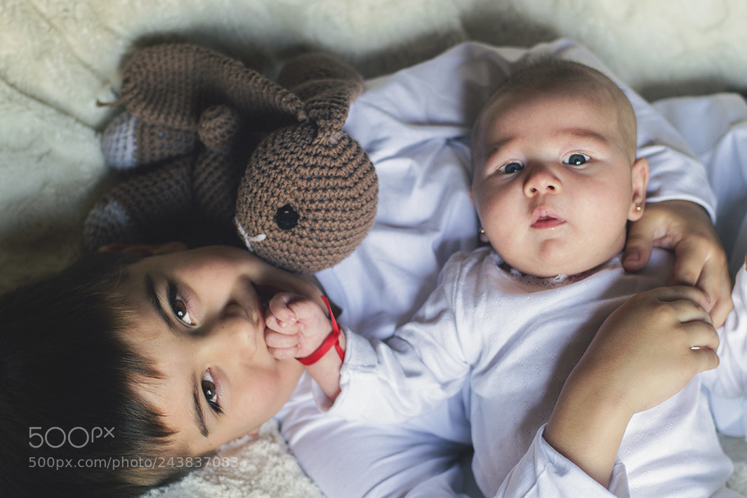 Nikon D3100 sample photo. Siblings photography