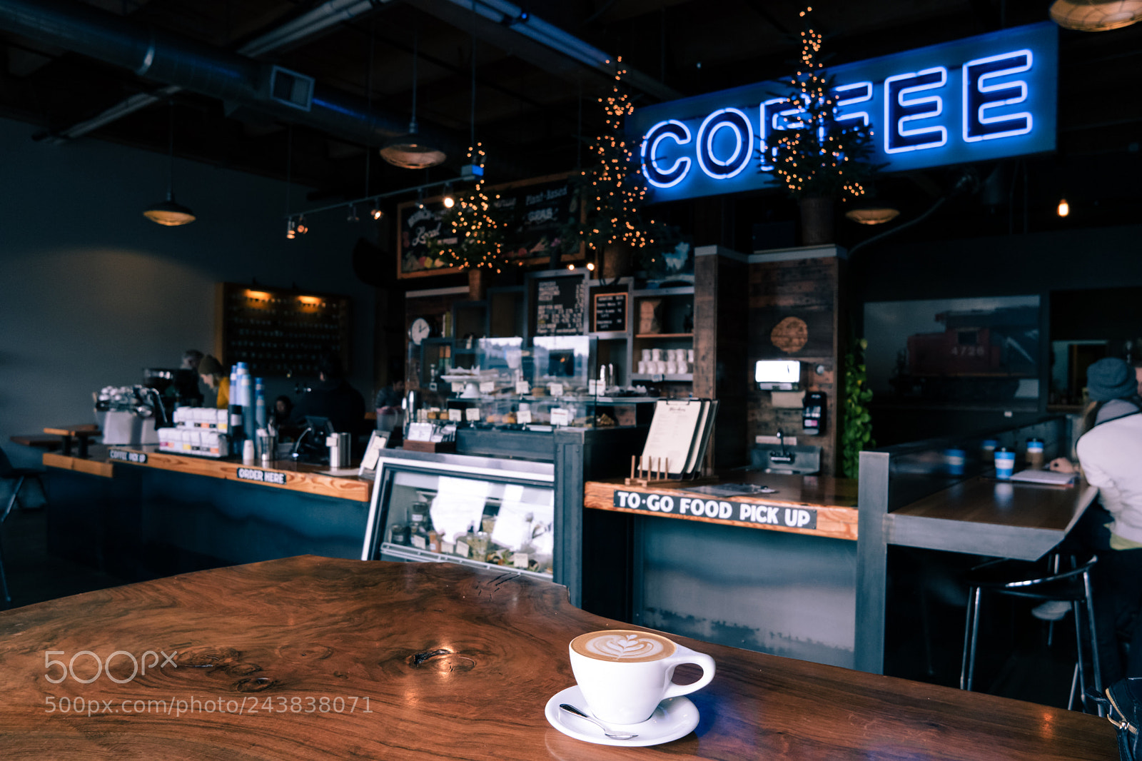 Samsung NX500 sample photo. Cool latte photography