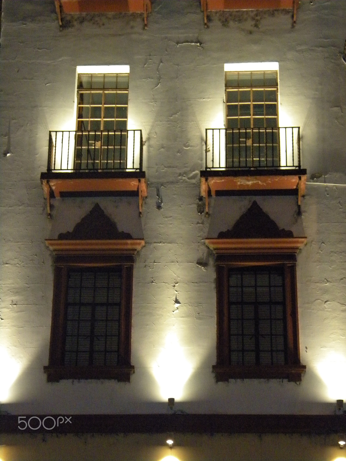 Nikon Coolpix L100 sample photo. Illuminated window photography