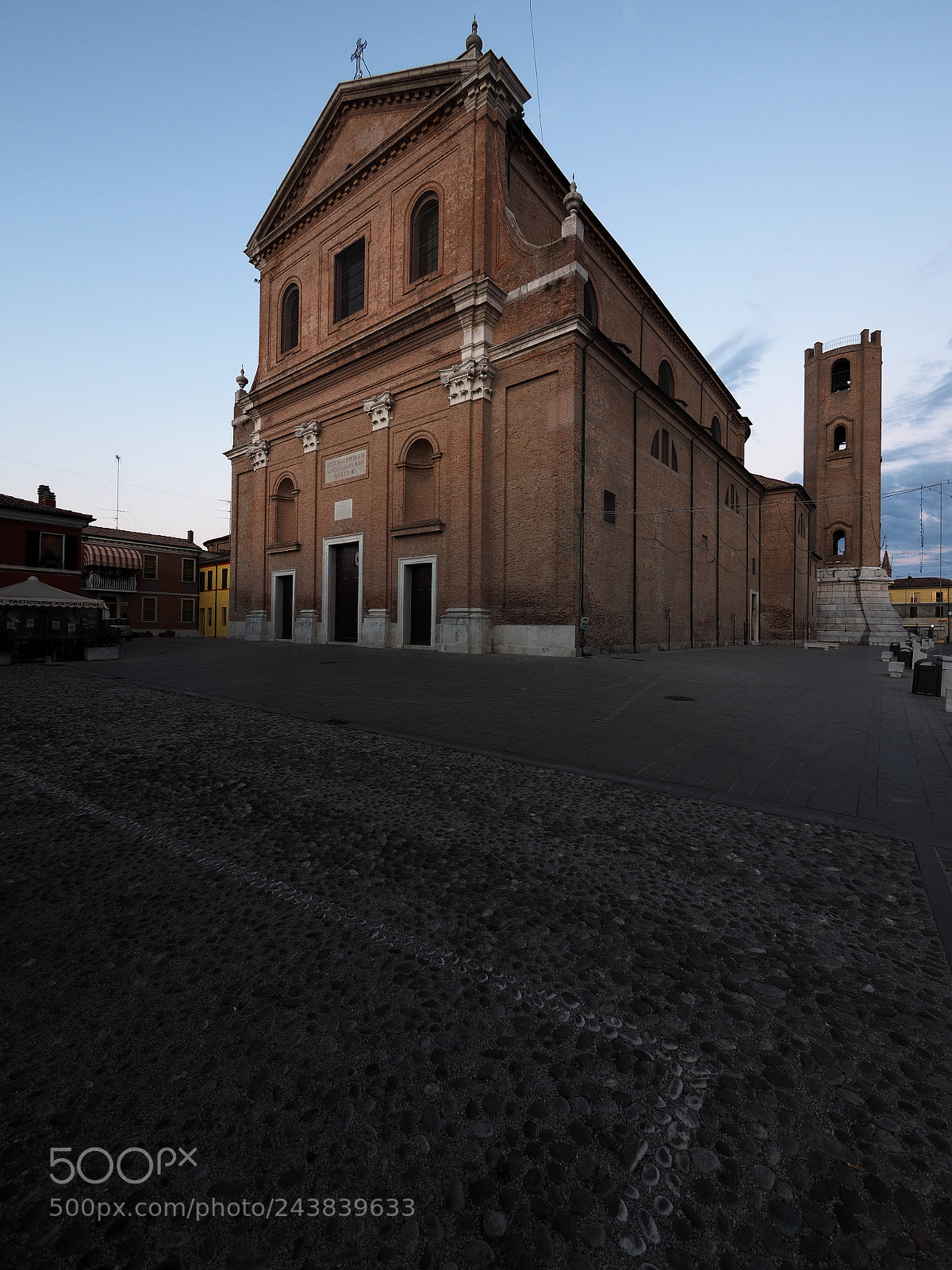 Olympus OM-D E-M5 II sample photo. Comacchio 17p8076165 20k em5ii photography