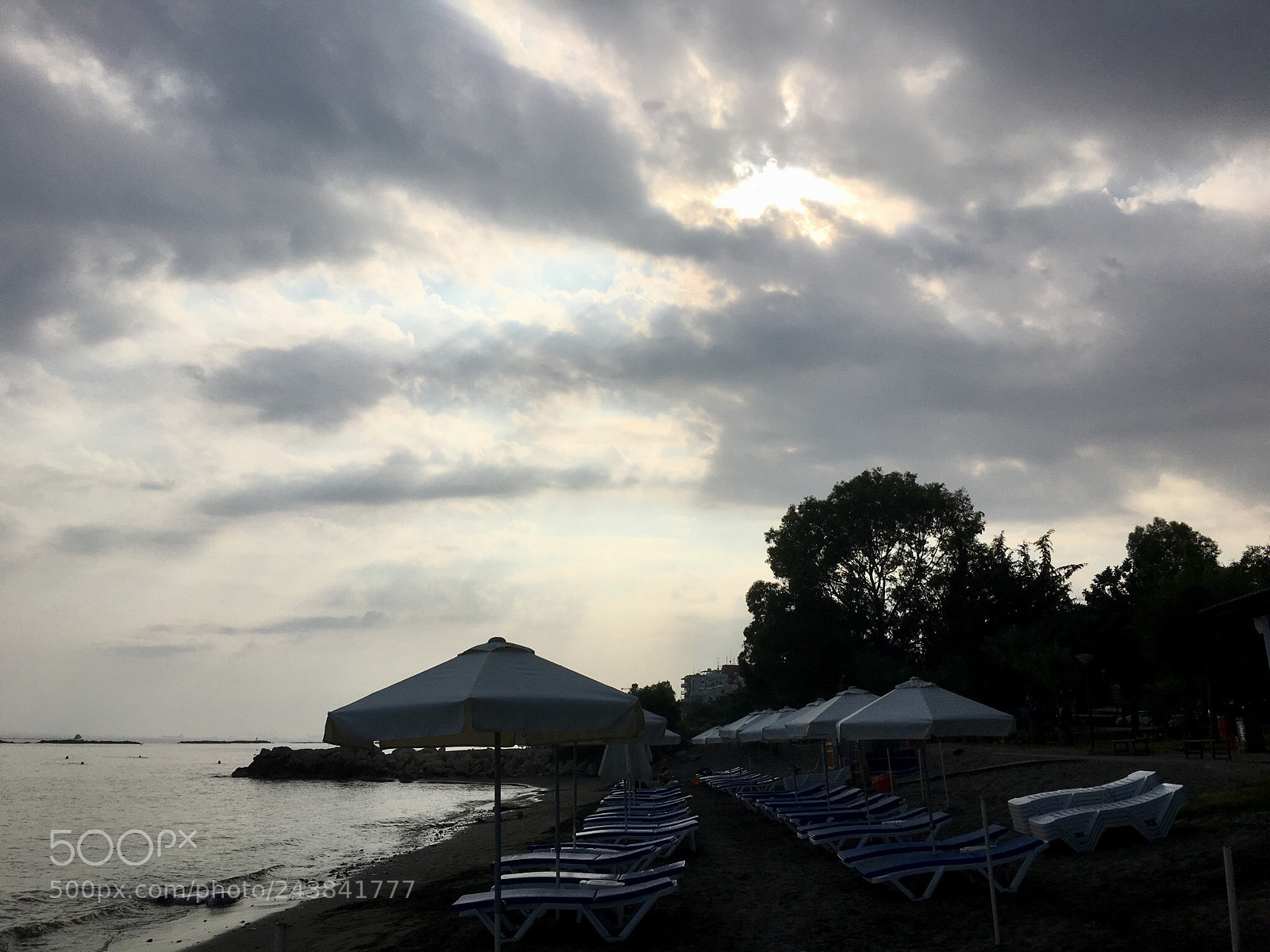 Apple iPhone 6s Plus sample photo. Behind the clouds photography