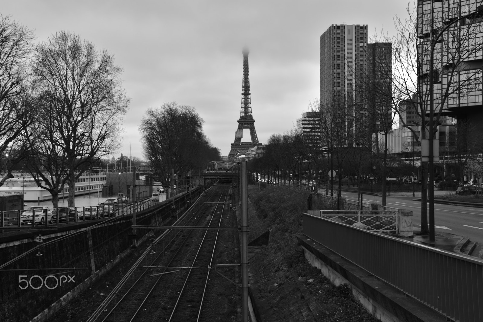 Nikon D3400 sample photo. Train_tracks photography