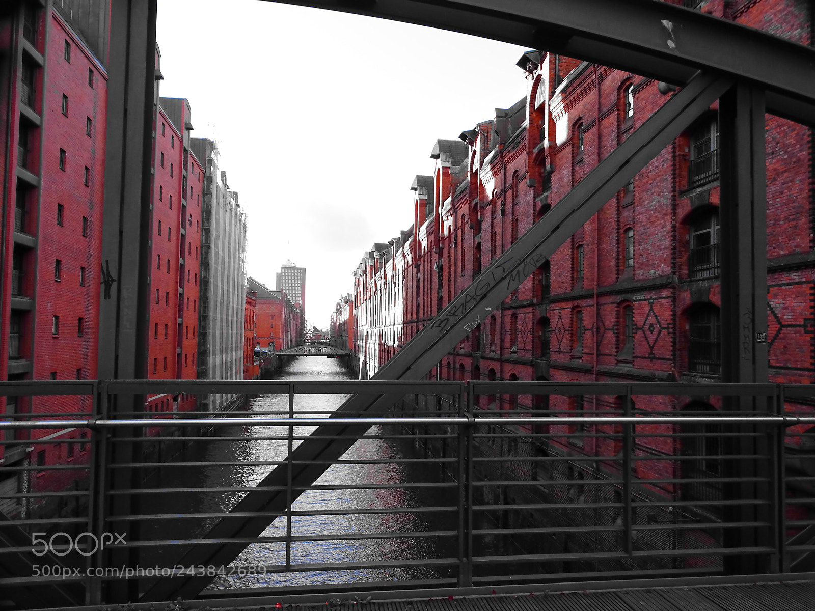 Sony Cyber-shot DSC-HX400V sample photo. Speicherstadt photography