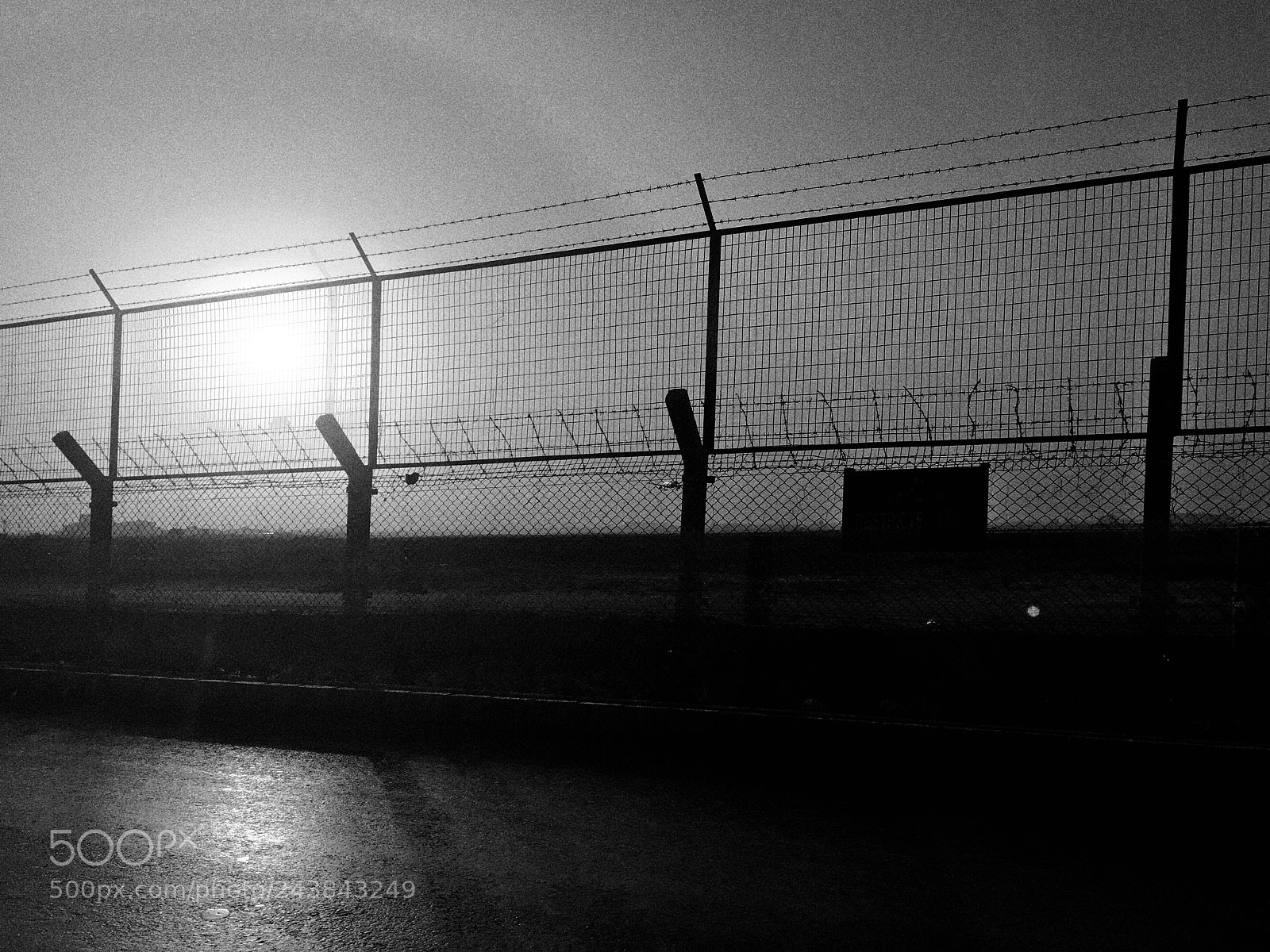 Apple iPhone SE sample photo. Black and white view photography