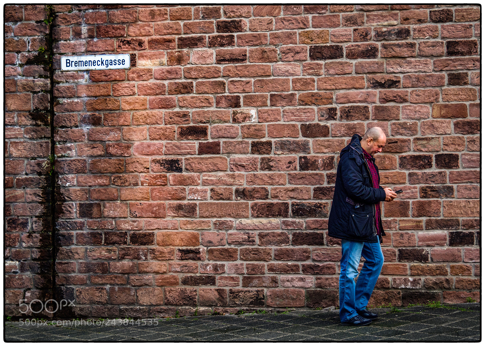 Olympus OM-D E-M10 II sample photo. Bremeneckgasse photography