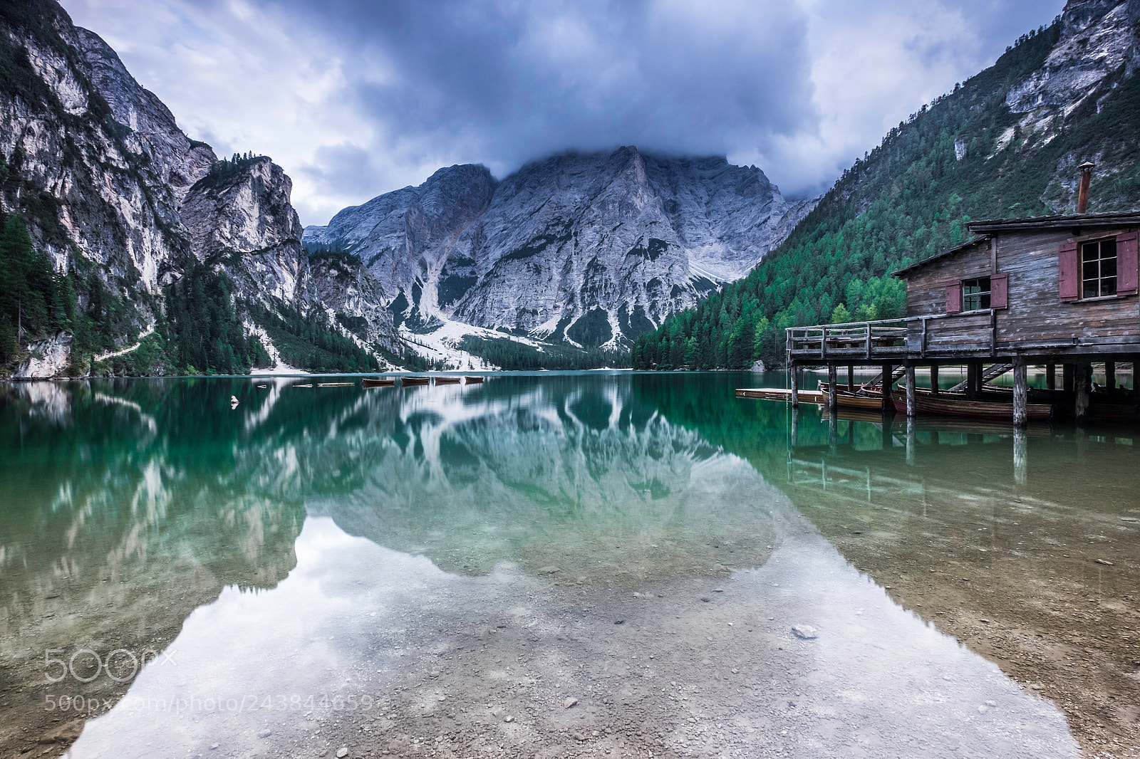 Fujifilm X-T10 sample photo. Lago di braies photography