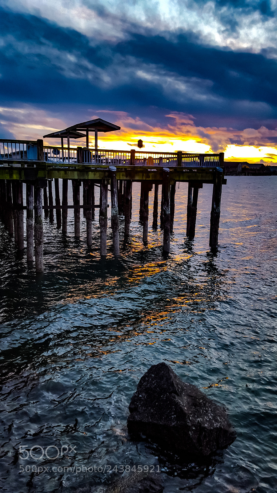 Samsung GALAXY S6 edge sample photo. Pier view photography