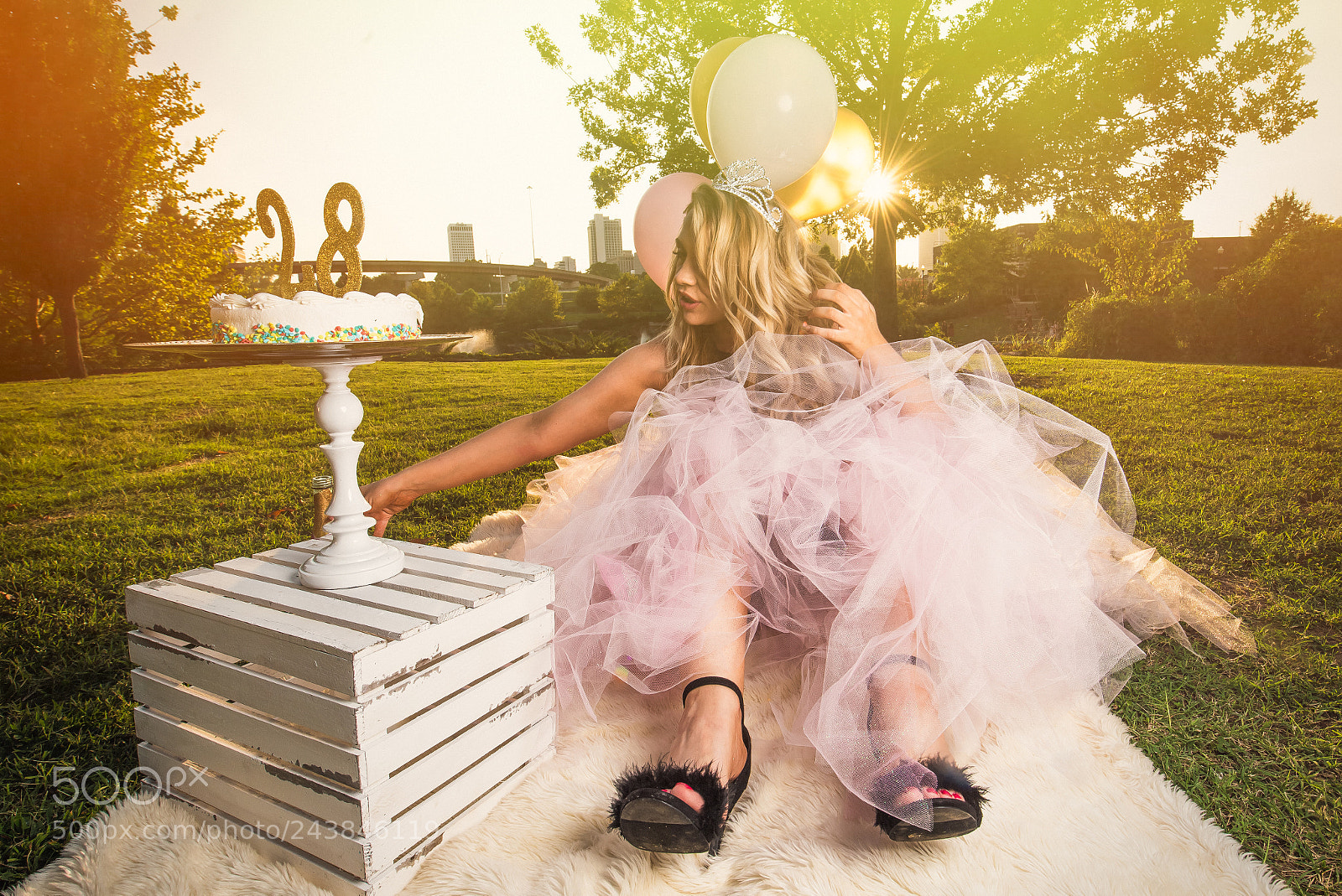 Nikon D610 sample photo. Dirty 28 cake smash photography