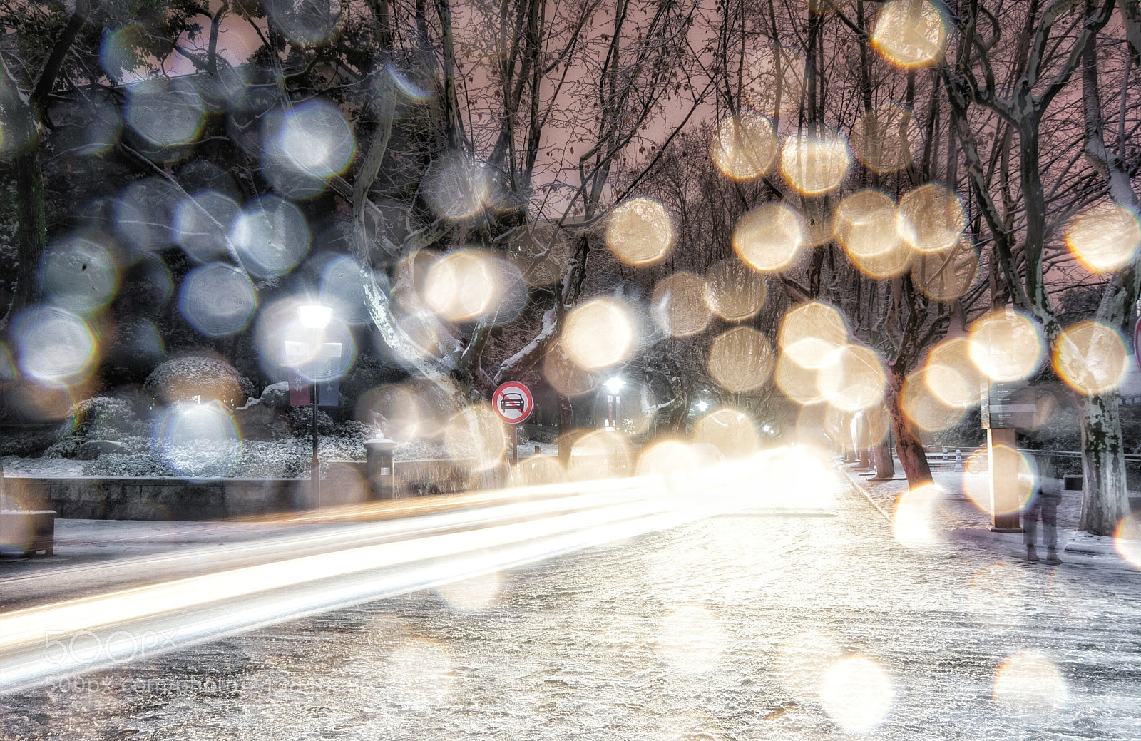 Nikon D7100 sample photo. Snowing night photography