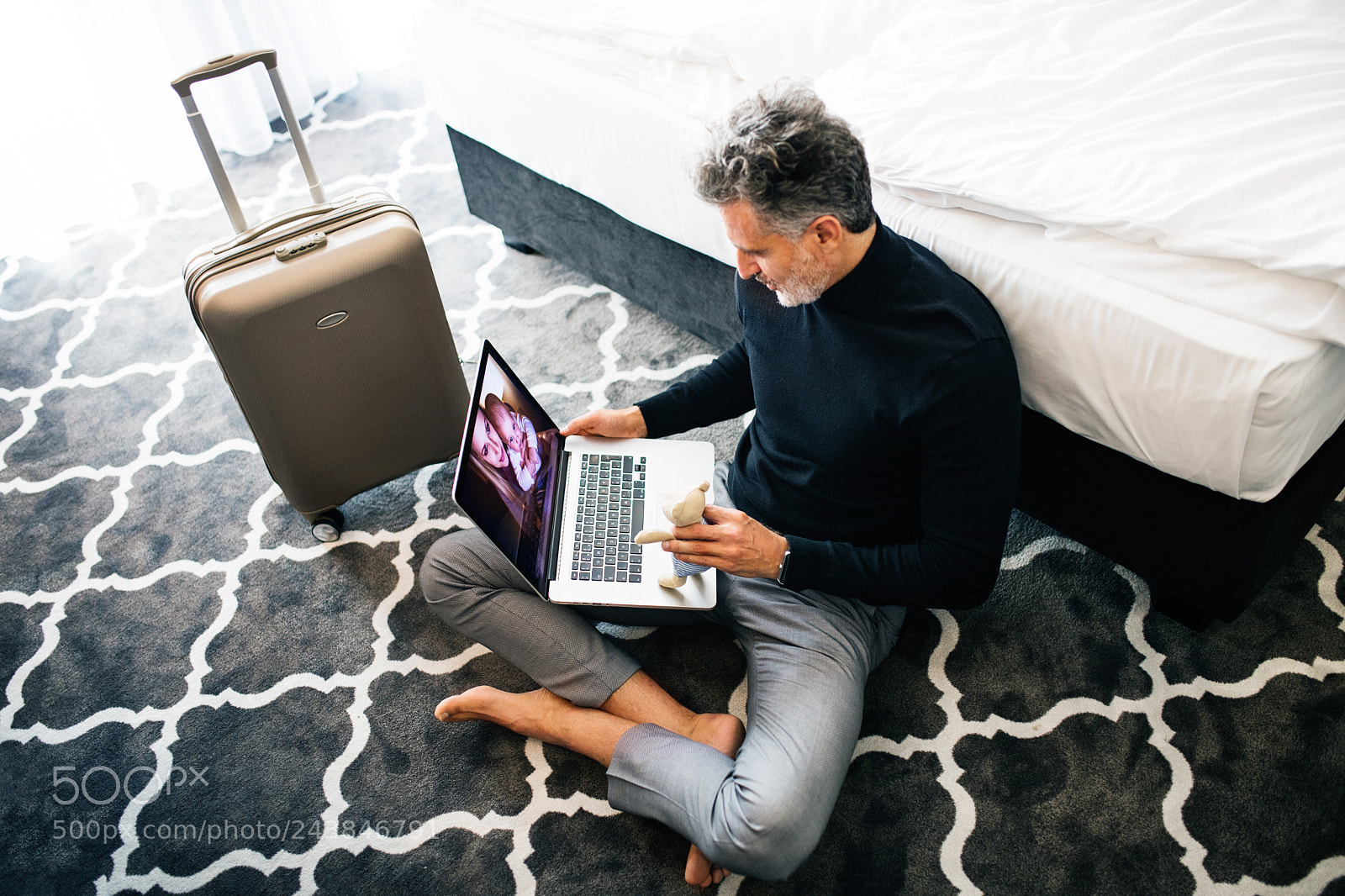 Nikon D5 sample photo. Mature businessman with laptop photography
