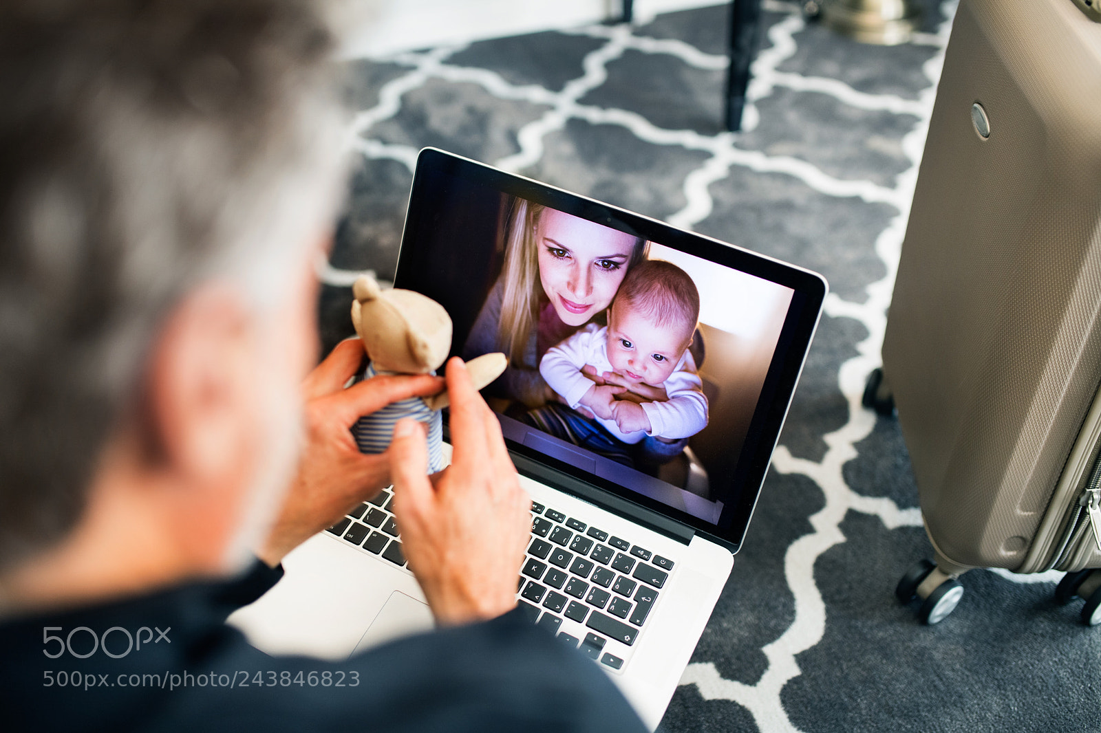 Nikon D5 sample photo. Mature businessman with laptop photography