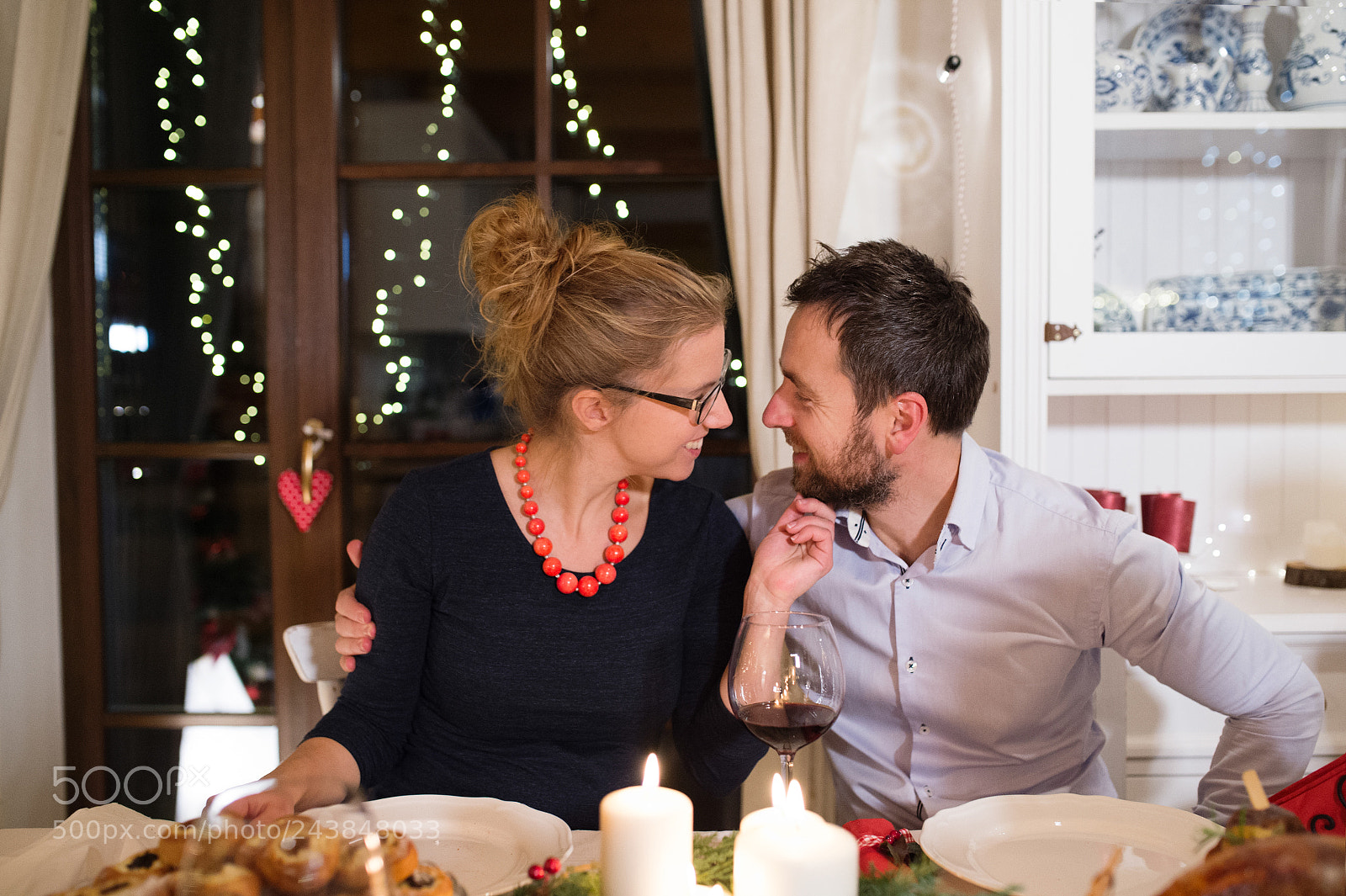 Nikon D4S sample photo. Young couple celebrating christmas photography