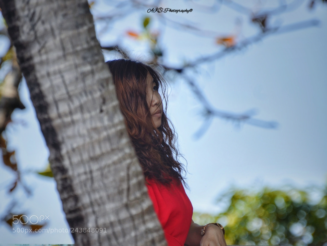 Nikon D5100 sample photo. Looking photography
