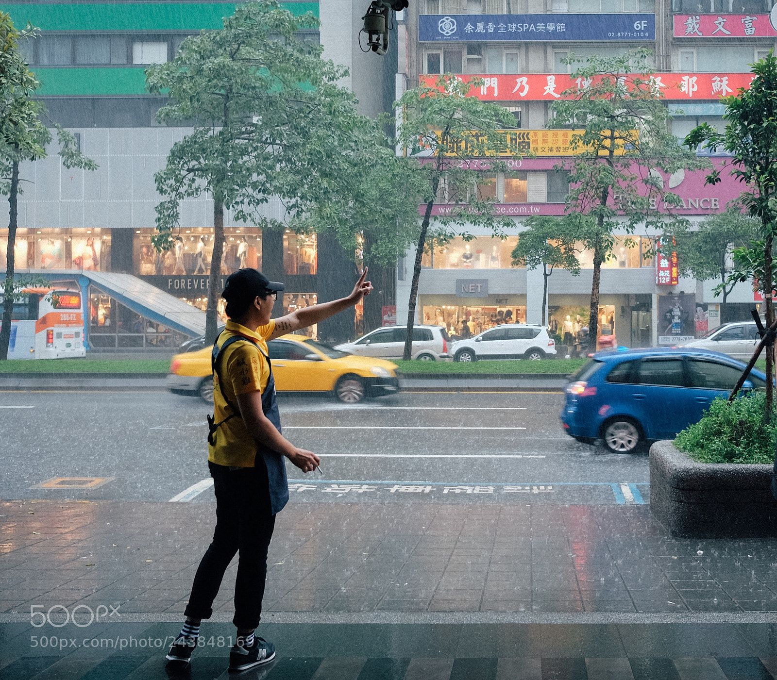 Fujifilm X70 sample photo. “always raiding in taipei!” photography