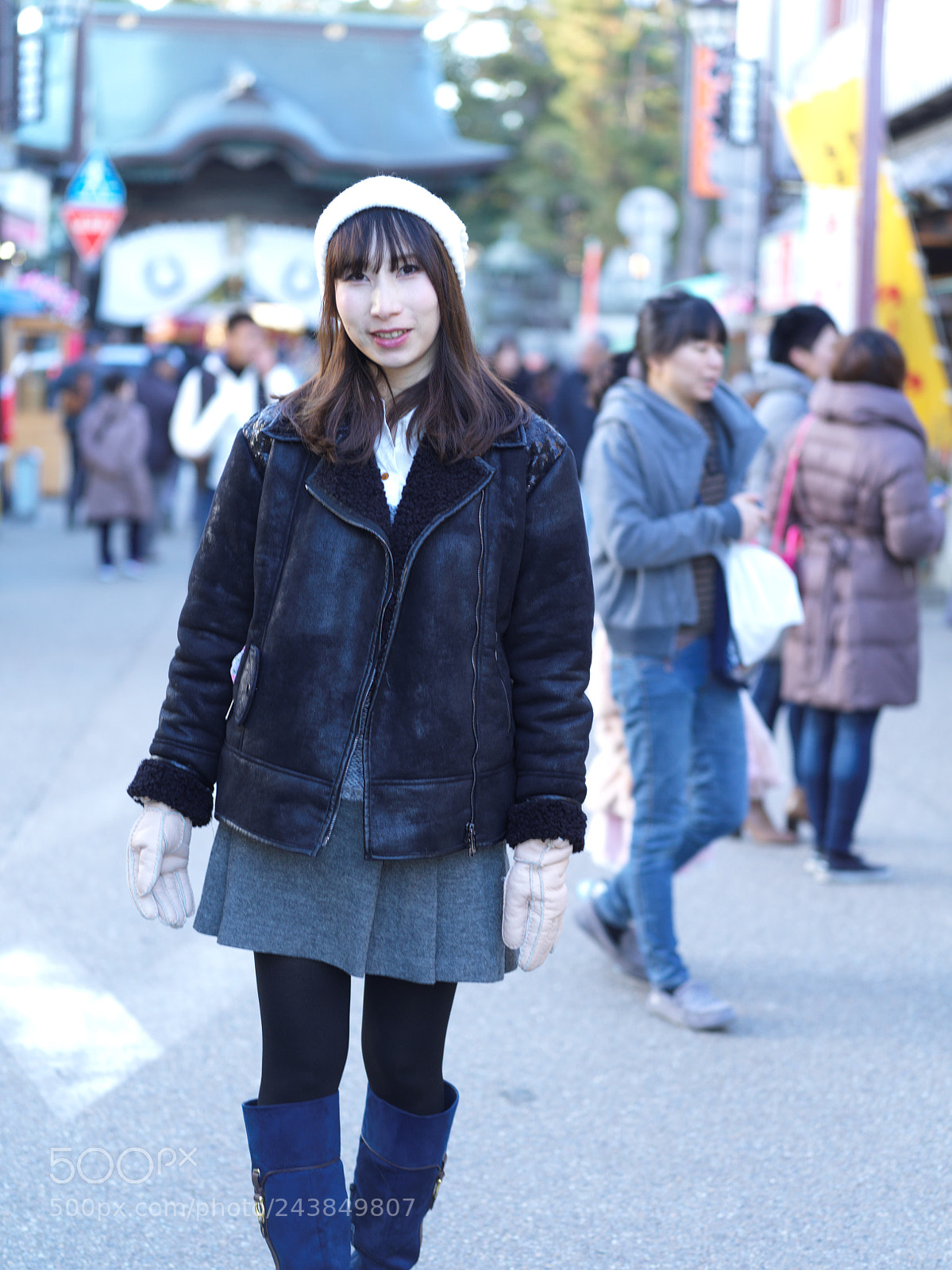 Hasselblad X1D-50c sample photo. Shinto shrine entrance shopping photography