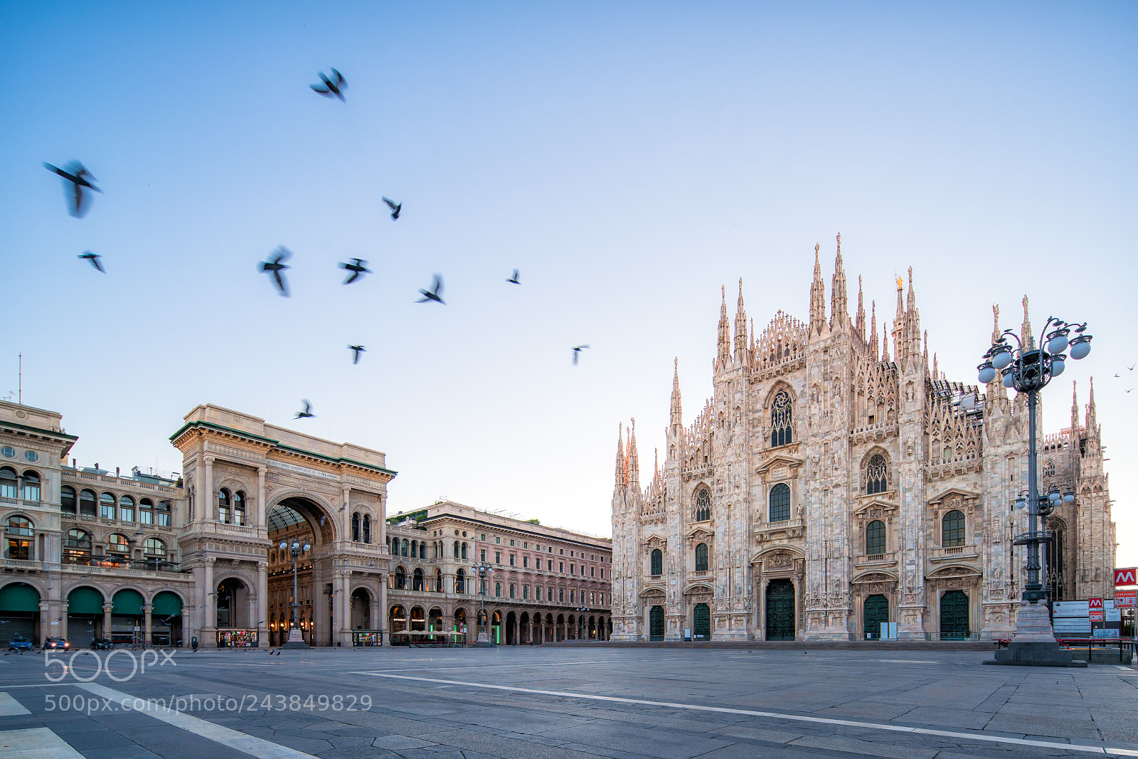 Sony a7R II sample photo. Milan cathedral square with photography