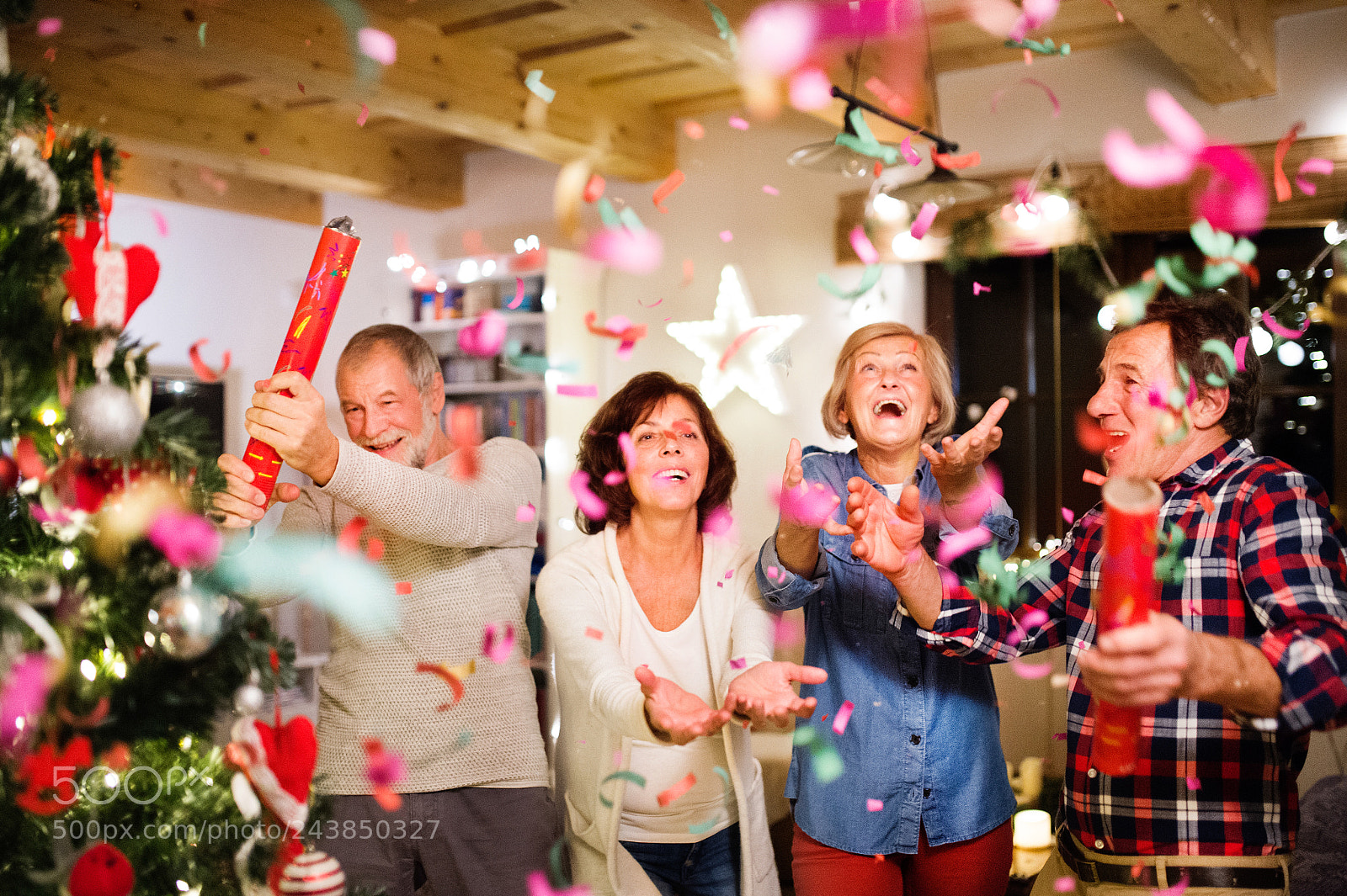 Nikon D4S sample photo. Senior friends with confetti photography