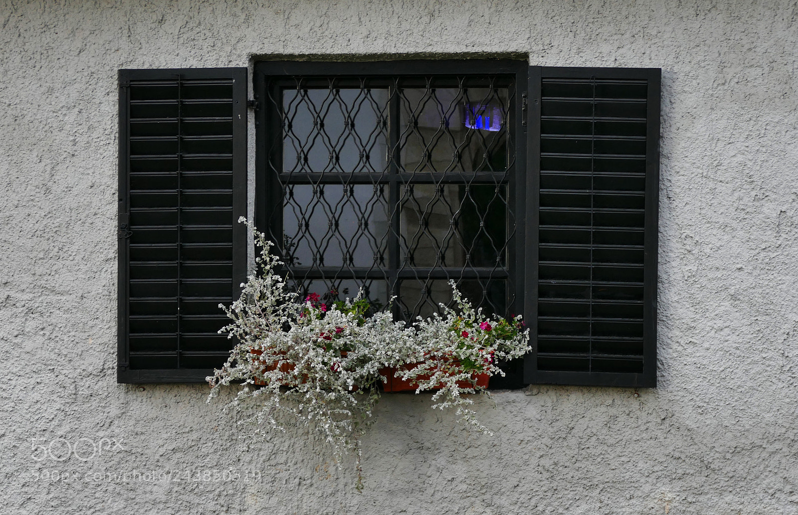 Panasonic Lumix DMC-FZ1000 sample photo. Open the window of photography