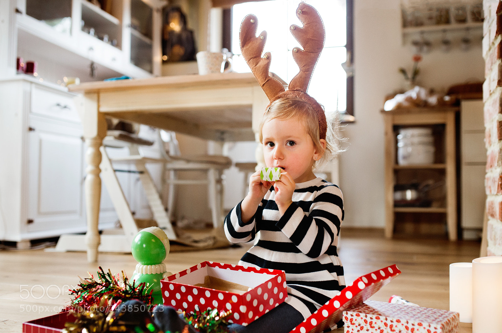 Nikon D4S sample photo. Little girl at christmas photography