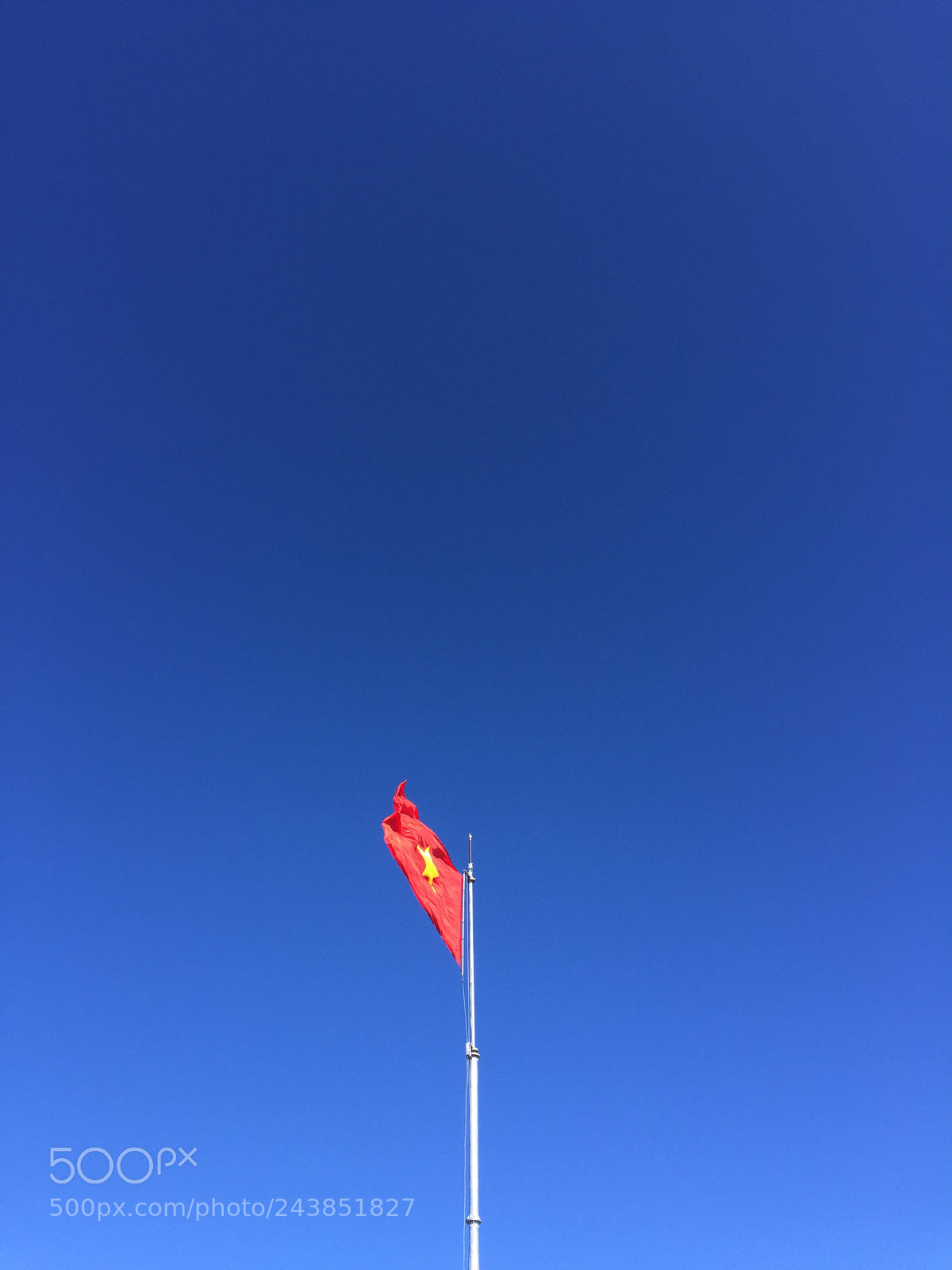 Apple iPhone 6 Plus sample photo. Vietnam national flag photography