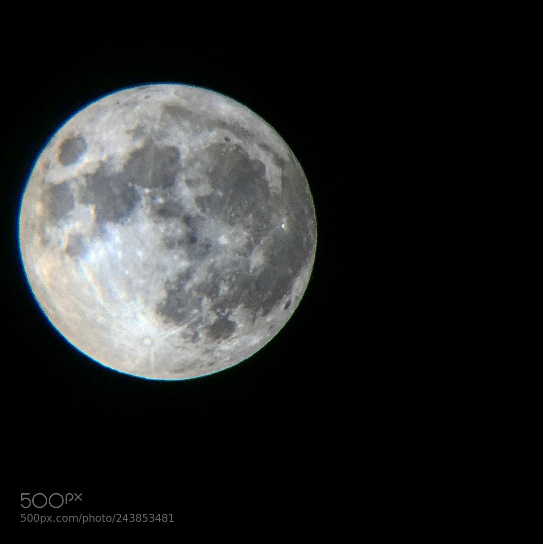 Apple iPhone 6 sample photo. Moon photography