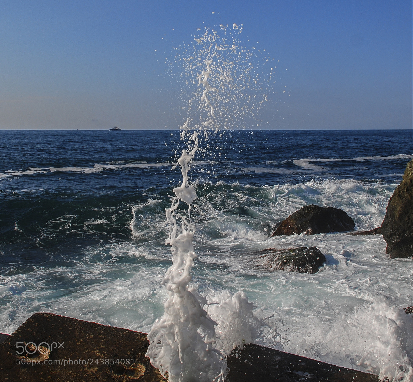 Nikon D80 sample photo. Wave photography