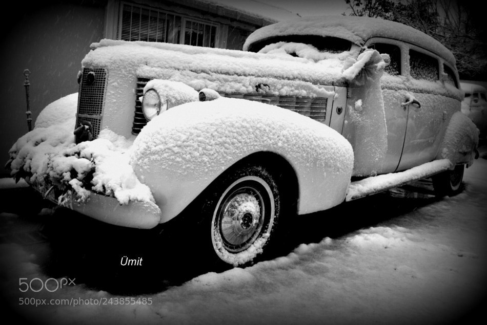 Nikon D90 sample photo. Snow and car photography