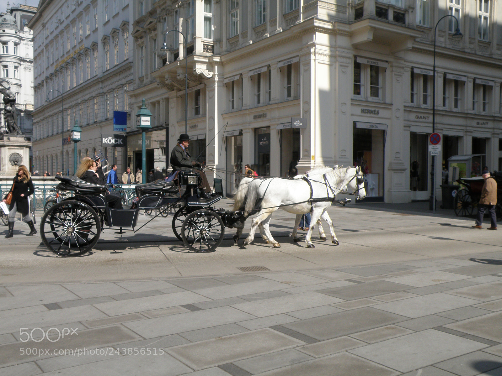 Olympus SP570UZ sample photo. Majestic vienna, austria photography