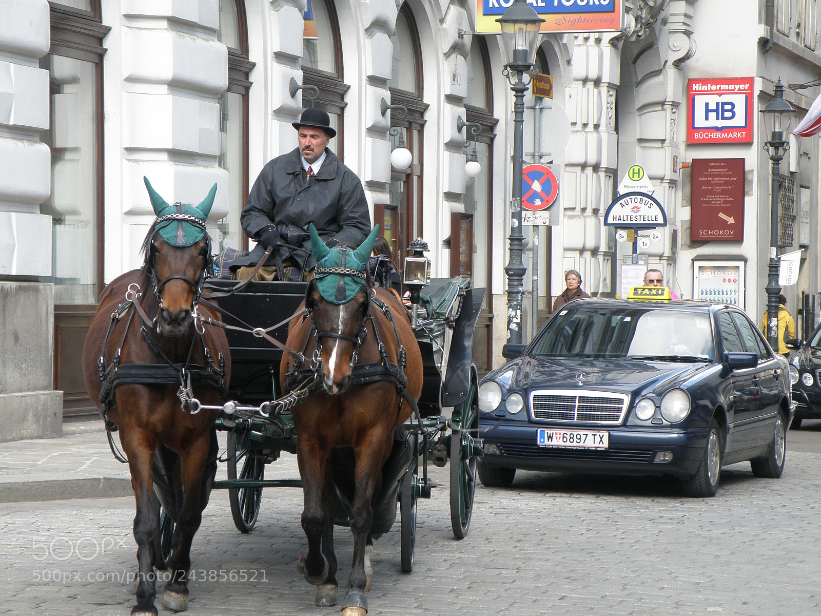 Olympus SP570UZ sample photo. Majestic vienna, austria photography