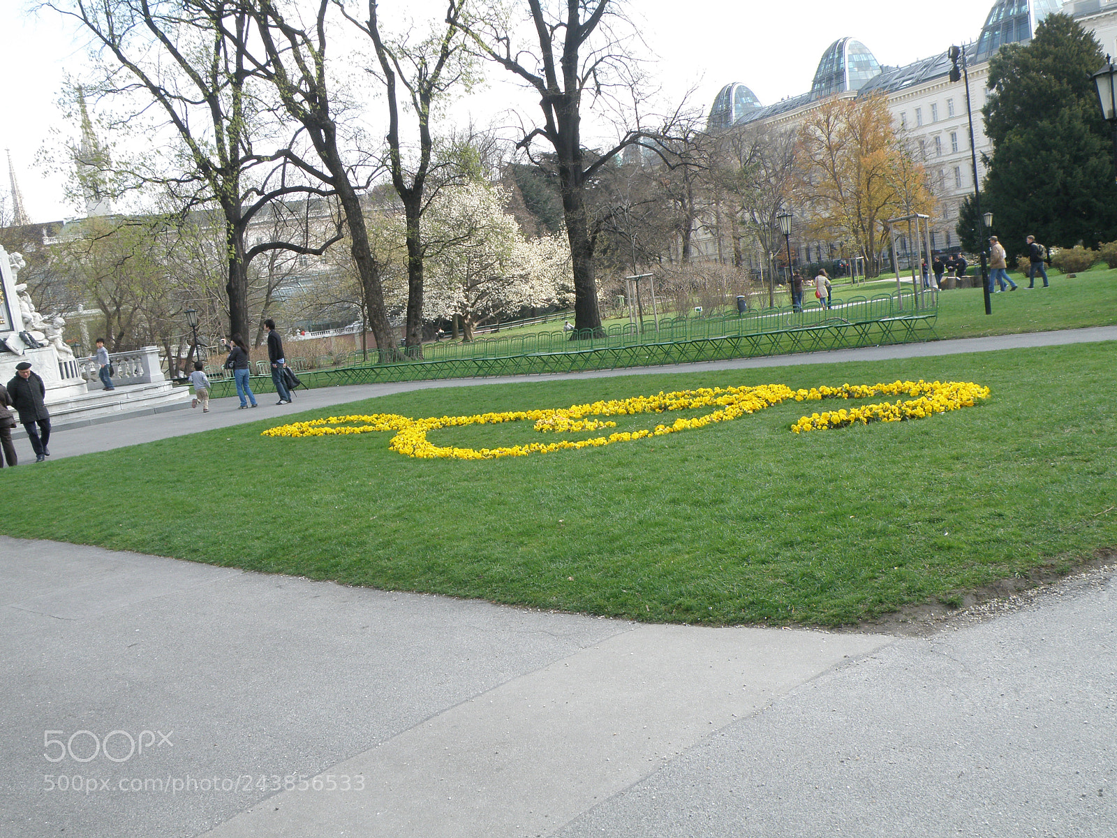 Olympus SP570UZ sample photo. Majestic vienna, austria photography