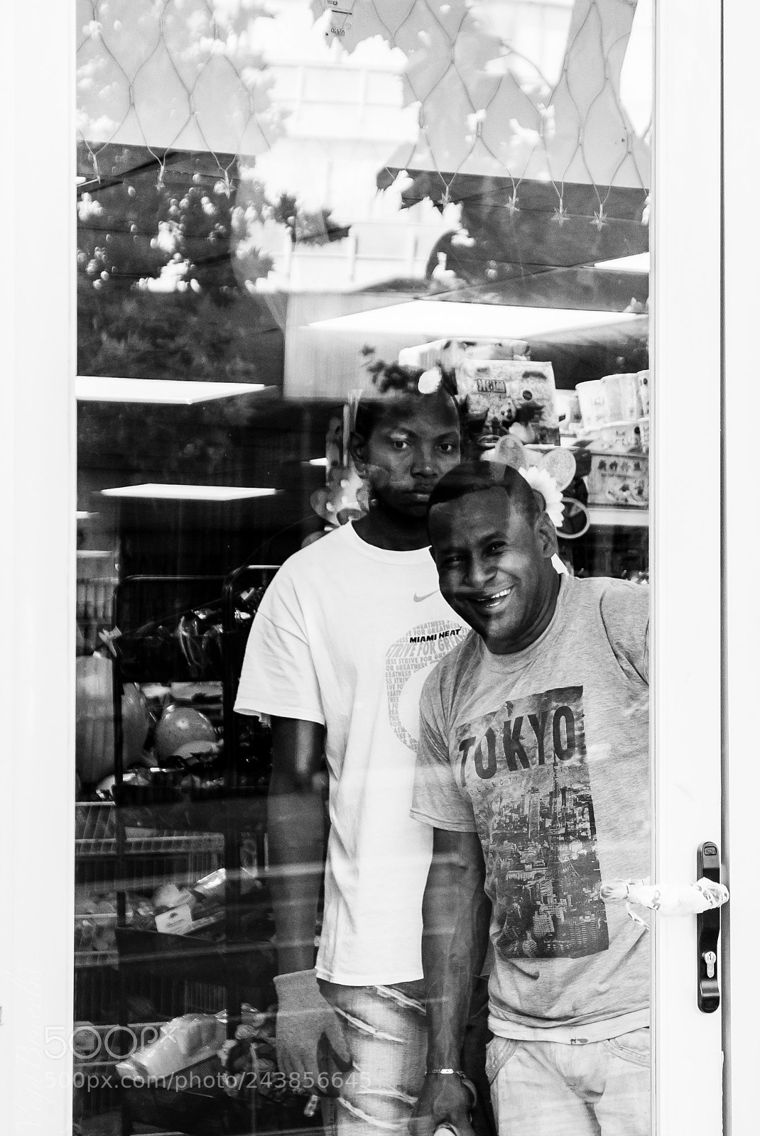 Leica D-Lux (Typ 109) sample photo. Inmigrantes 18 photography