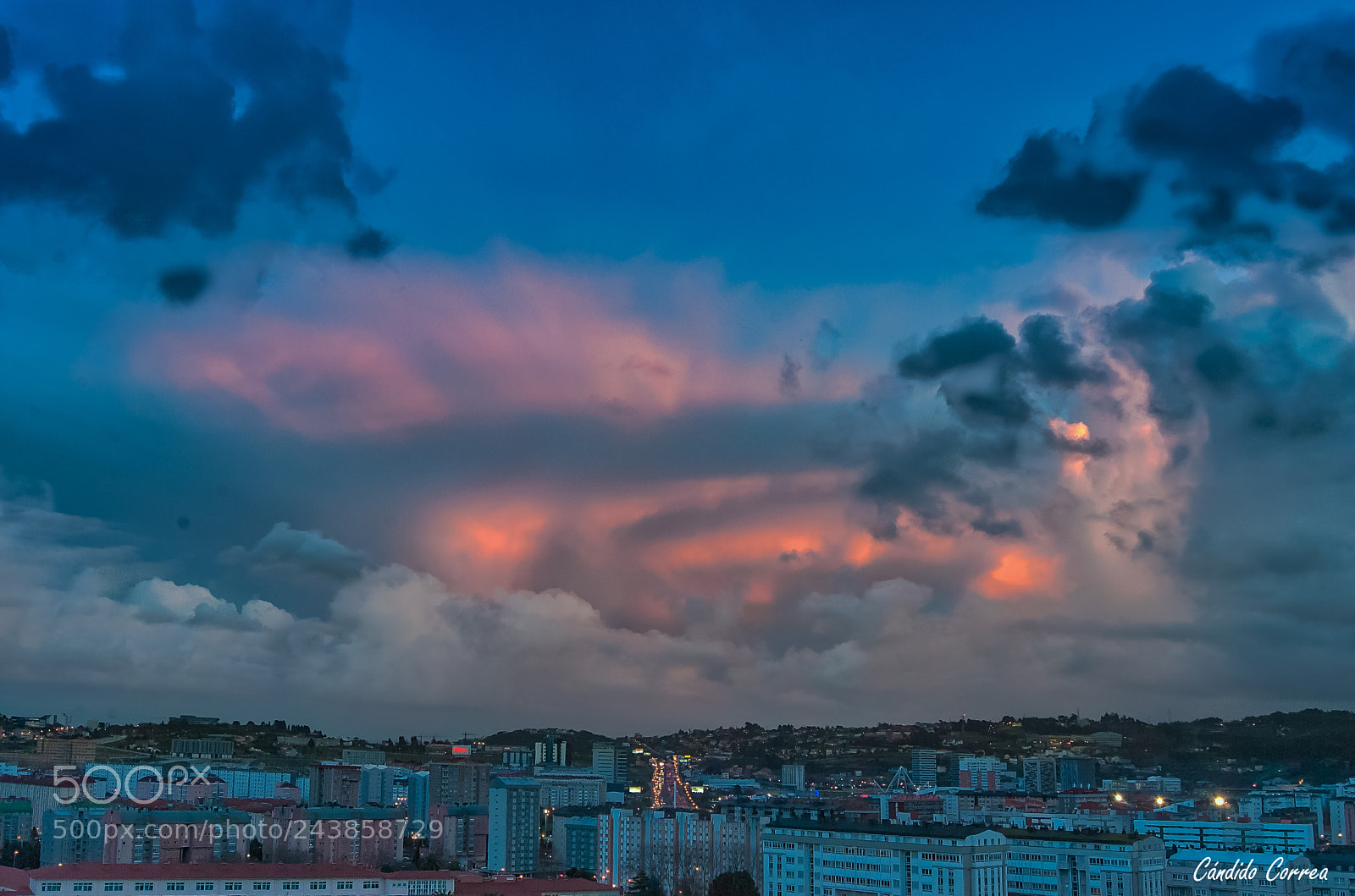Nikon D3000 sample photo. Un atardecer de color photography