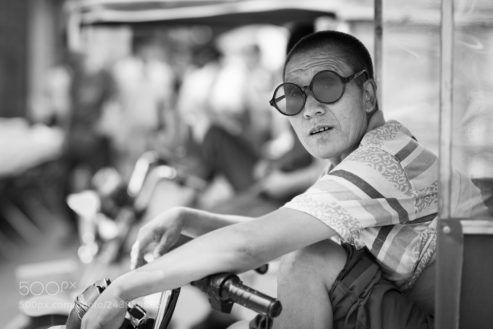 Nikon D800E sample photo. A chinese tuk tuk photography