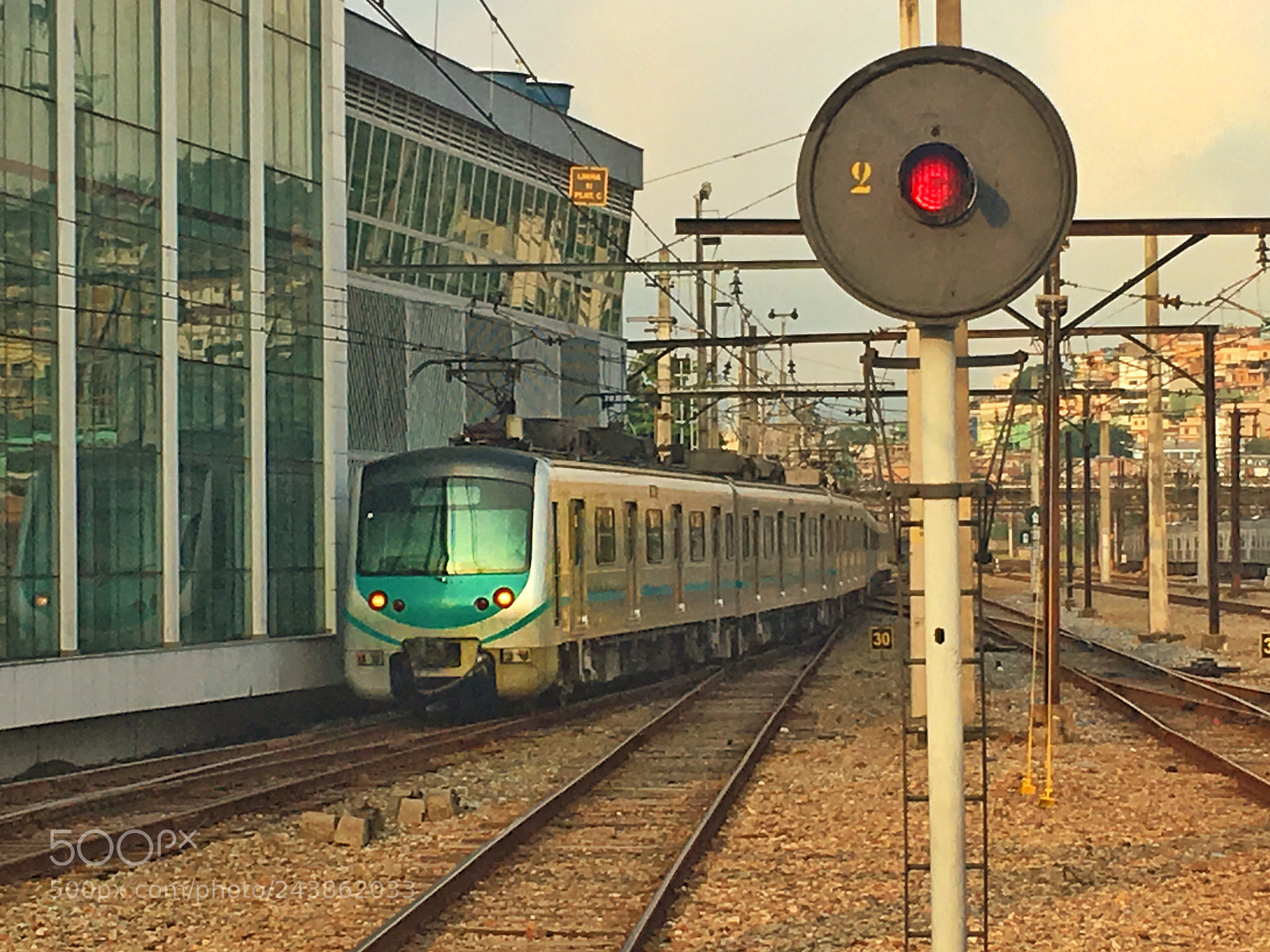 Apple iPhone 6s Plus sample photo. Simple station photography