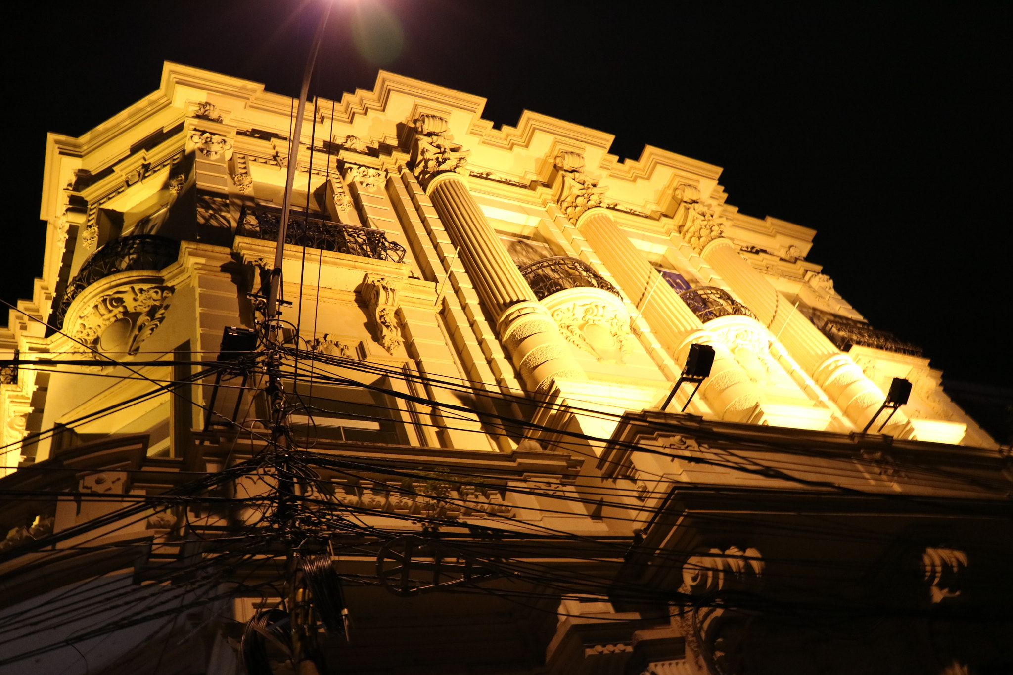 Canon EOS M3 sample photo. Edificio antiguo photography
