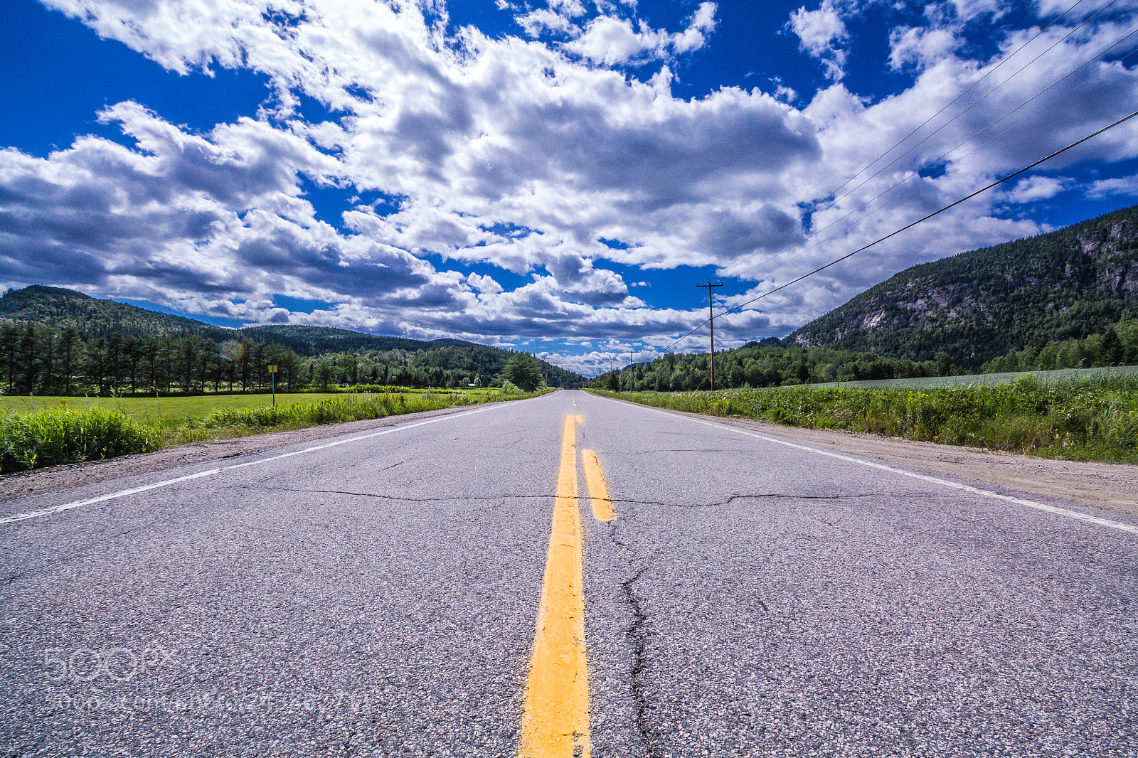 Canon EOS 450D (EOS Rebel XSi / EOS Kiss X2) sample photo. Canadian rockies endless roads photography