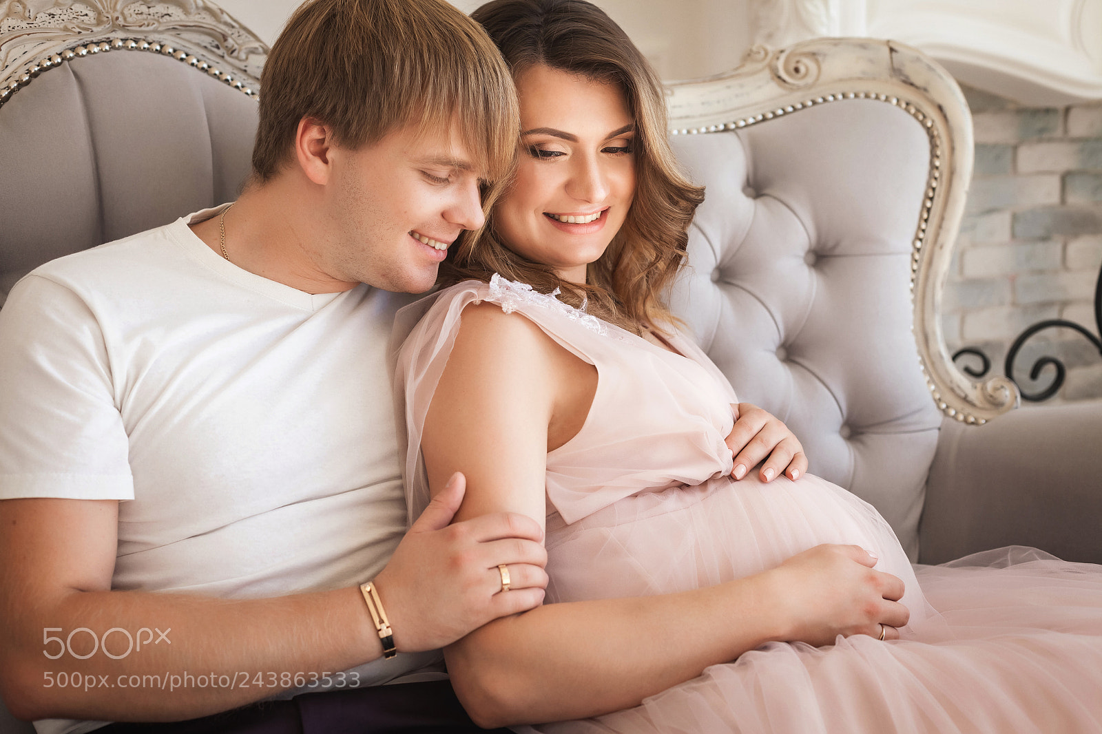 Canon EOS 5D Mark II sample photo. Young happy pregnant girl photography