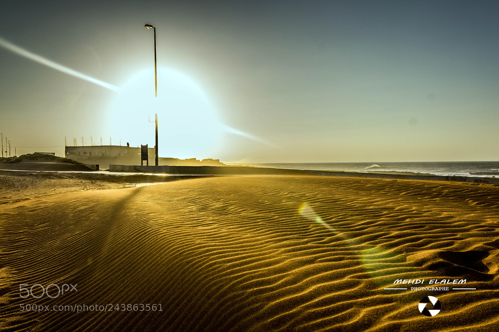 Canon EOS 1200D (EOS Rebel T5 / EOS Kiss X70 / EOS Hi) sample photo. Sunset in blue ocean photography
