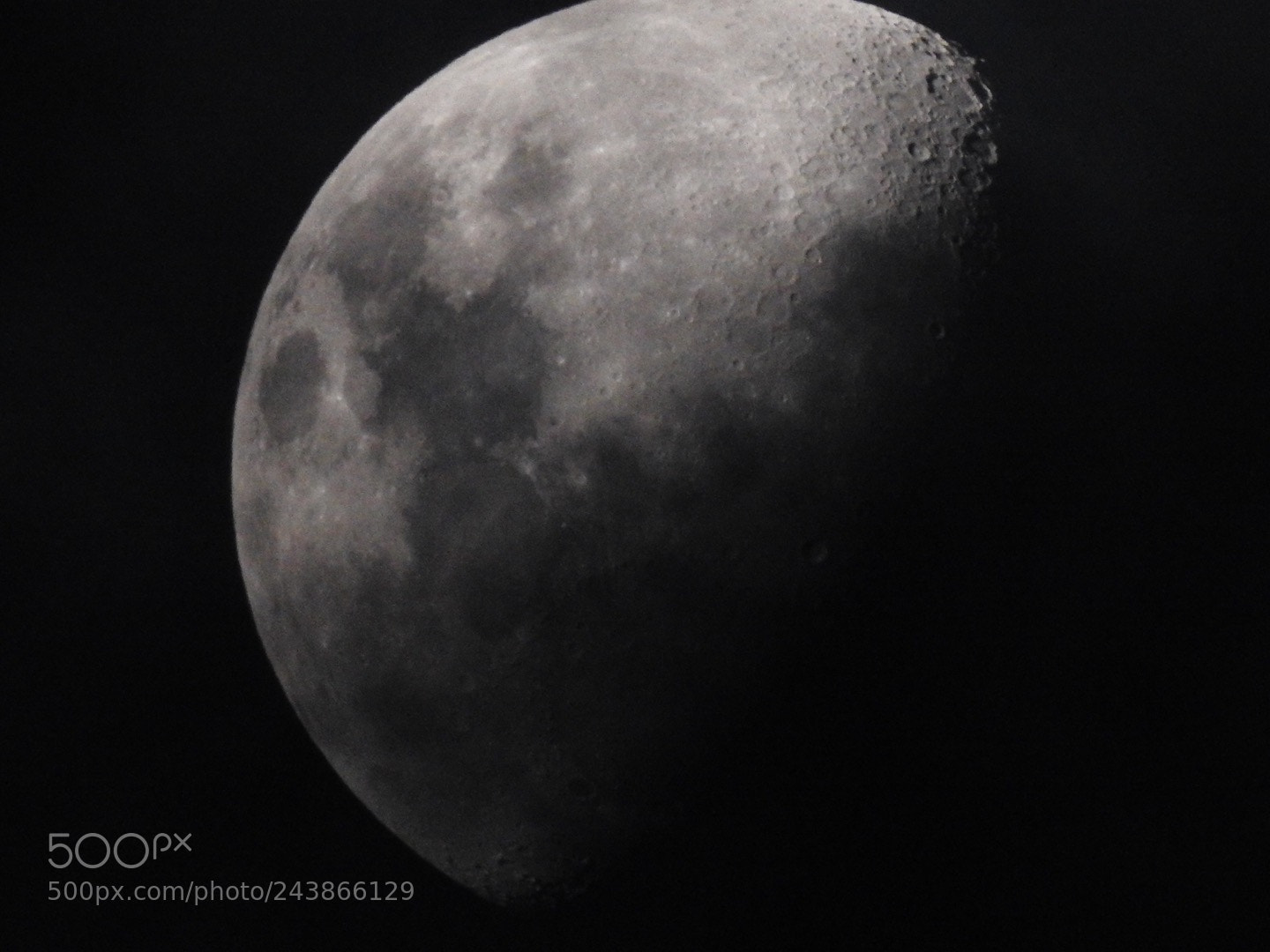 Nikon Coolpix P900 sample photo. Moon photography