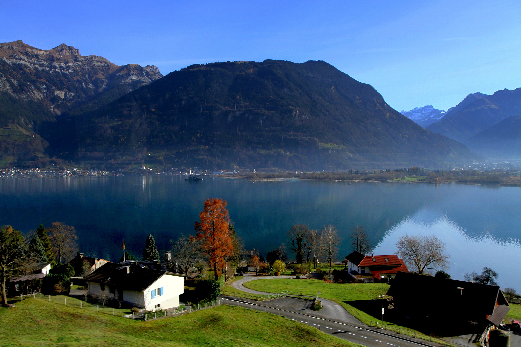 Canon EF-S 17-55mm F2.8 IS USM sample photo. Lake maggiore photography
