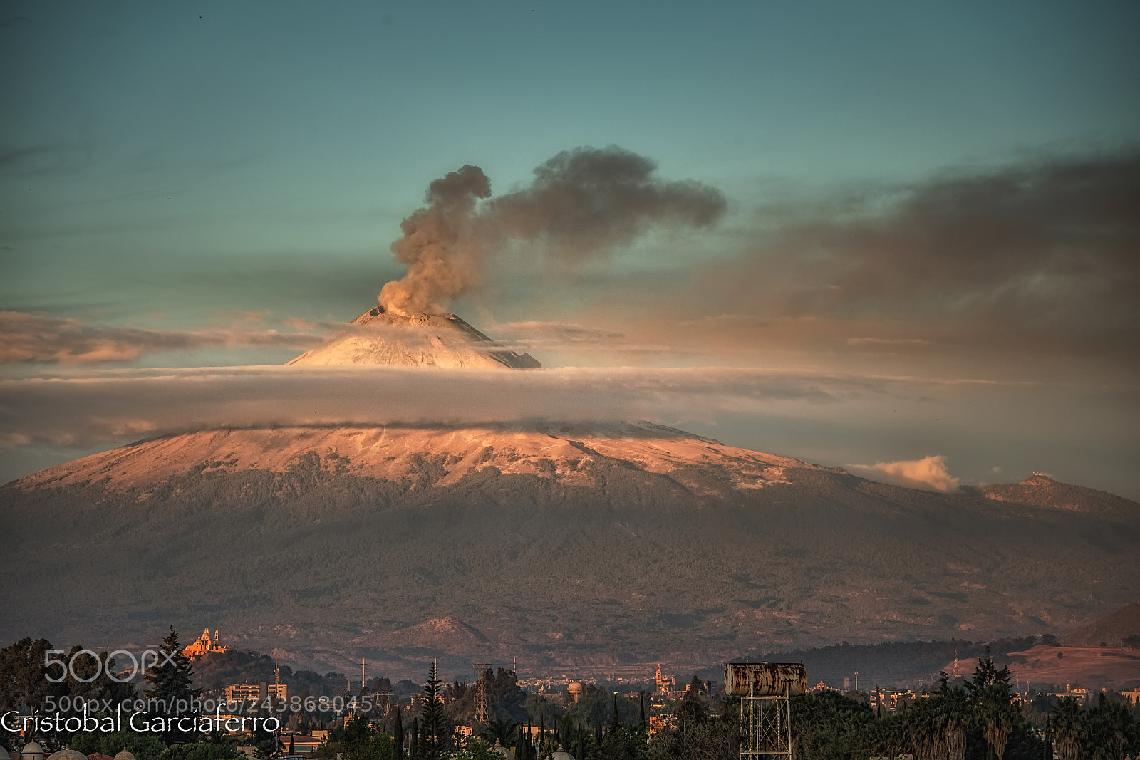 Nikon D5 sample photo. Sunrise with the popocatepetl photography