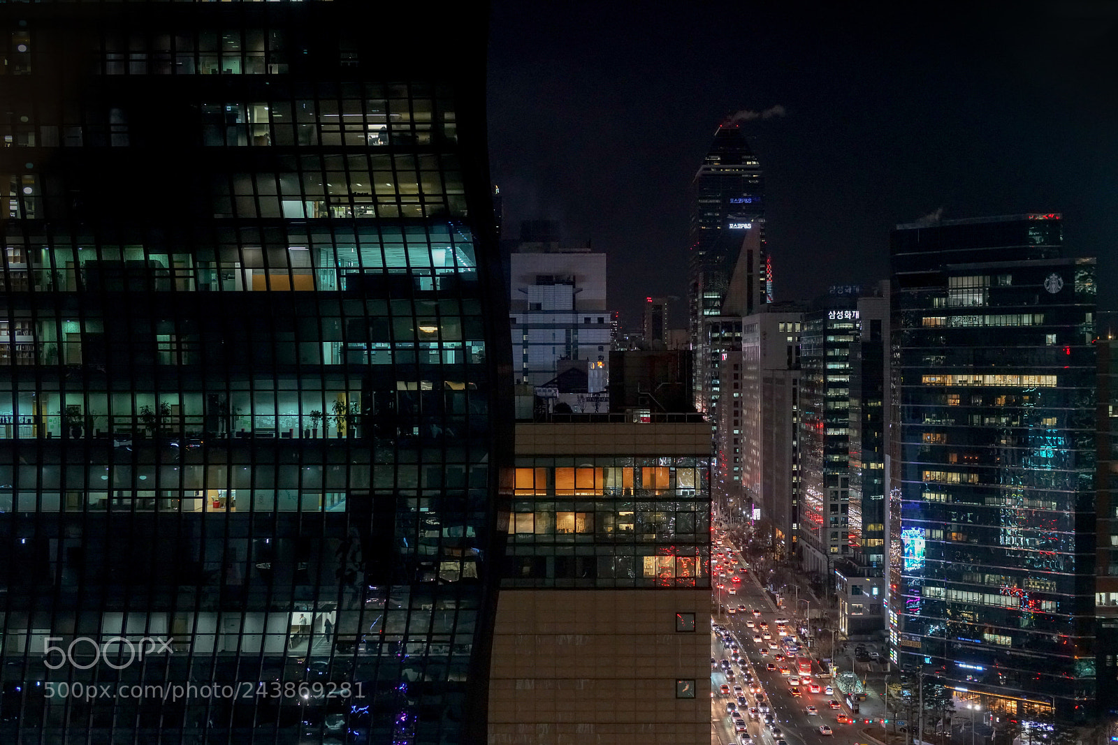Sony a99 II sample photo. Seoul's 6:38:59 pm photography