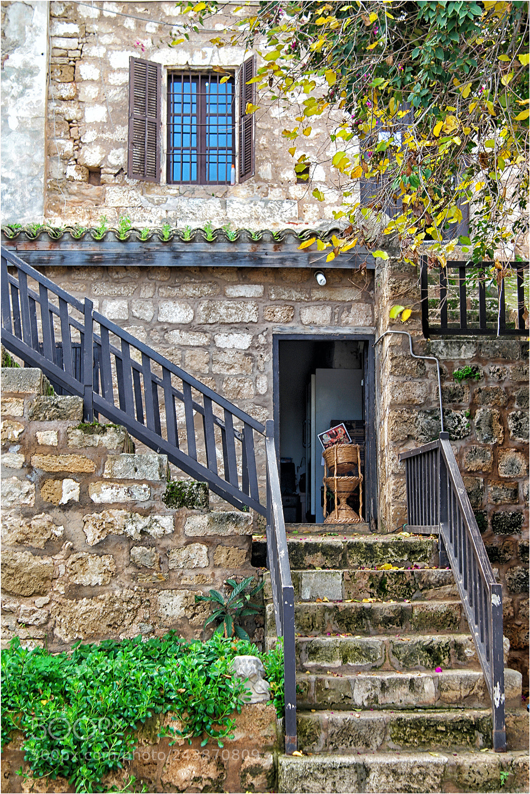 Samsung NX1 sample photo. Entrance photography