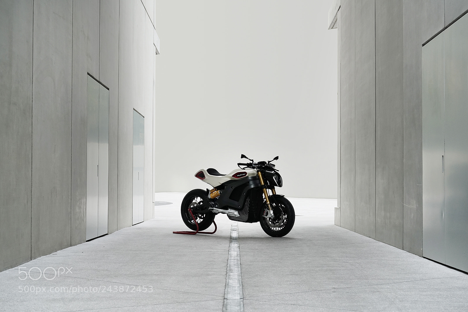 Sony a7R II sample photo. Lacuna italian volt photography