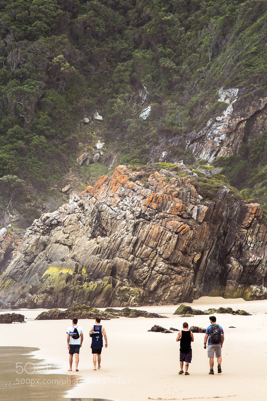 Canon EOS 100D (EOS Rebel SL1 / EOS Kiss X7) sample photo. Giant rock photography