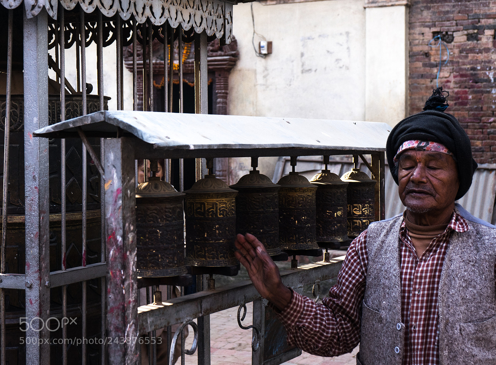 Sony a7 II sample photo. Praying photography