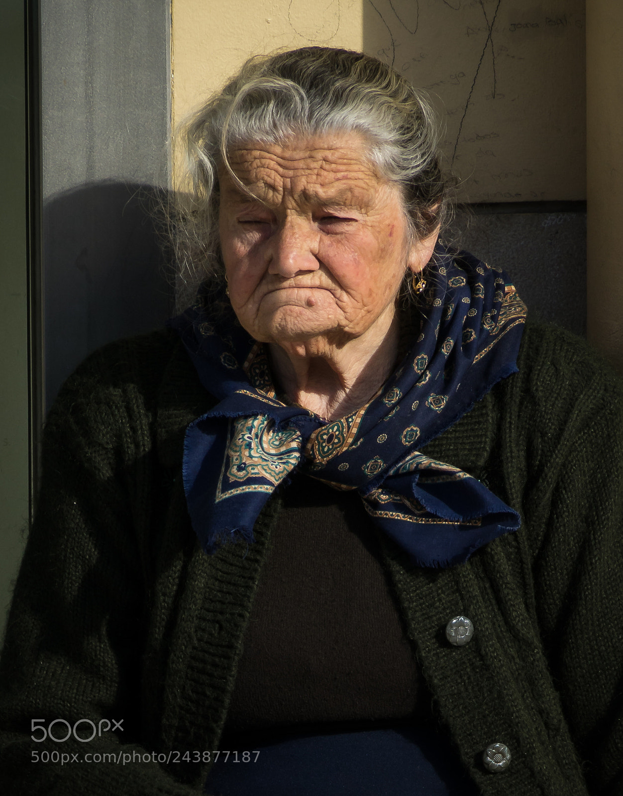 Sony Cyber-shot DSC-RX10 III sample photo. 'doña madalena' photography